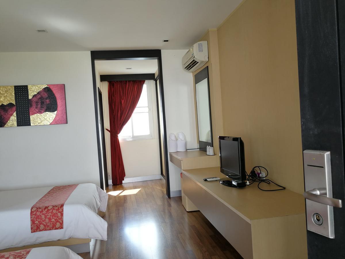 Panatara Hotel ชุมพร ภายนอก รูปภาพ